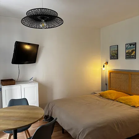 Classé 2 étoiles à 5 Minutes Du Centre Et 10 Des Thermes